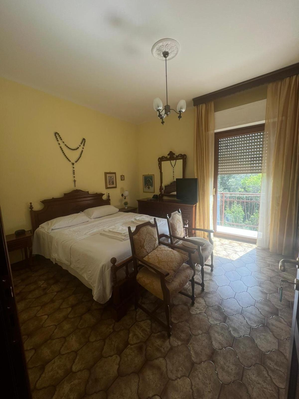 Affittacamere Da Elio E Renata Calvi dellʼ Umbria Exterior foto